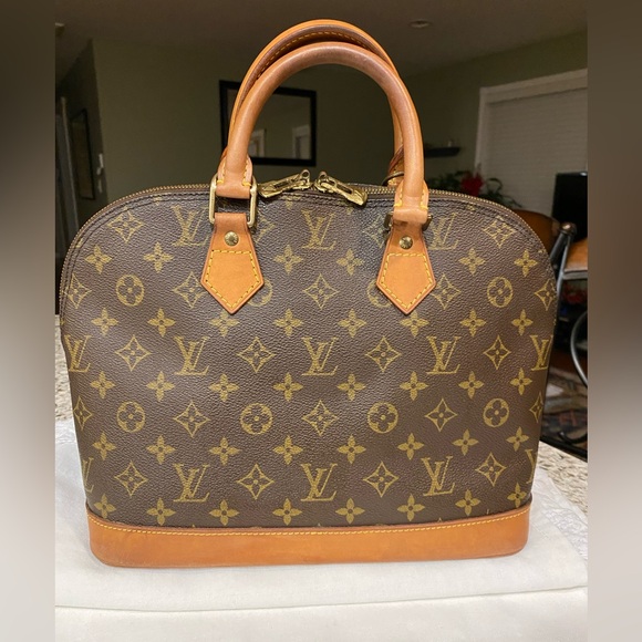 Louis Vuitton Handbags - Louis Vuitton Brown Monogram MM Alma Handbag